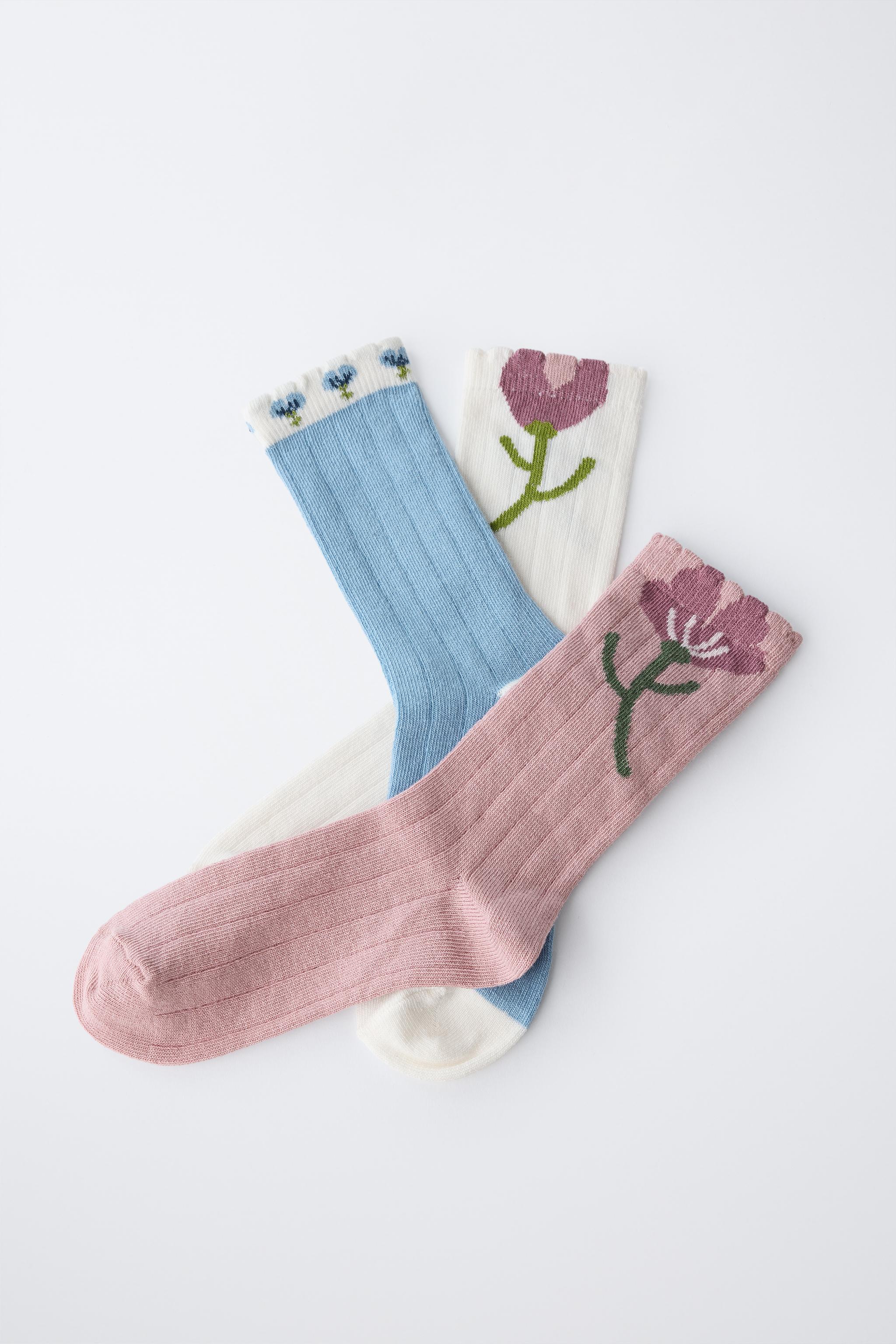 LOT DE TROIS PAIRES CHAUSSETTES FLEURS
